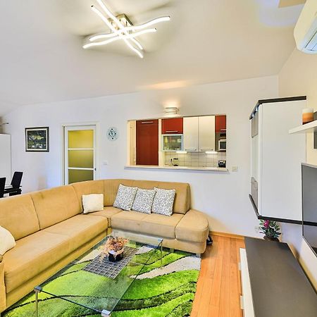 Apartman Toni Apartment Сплит Екстериор снимка