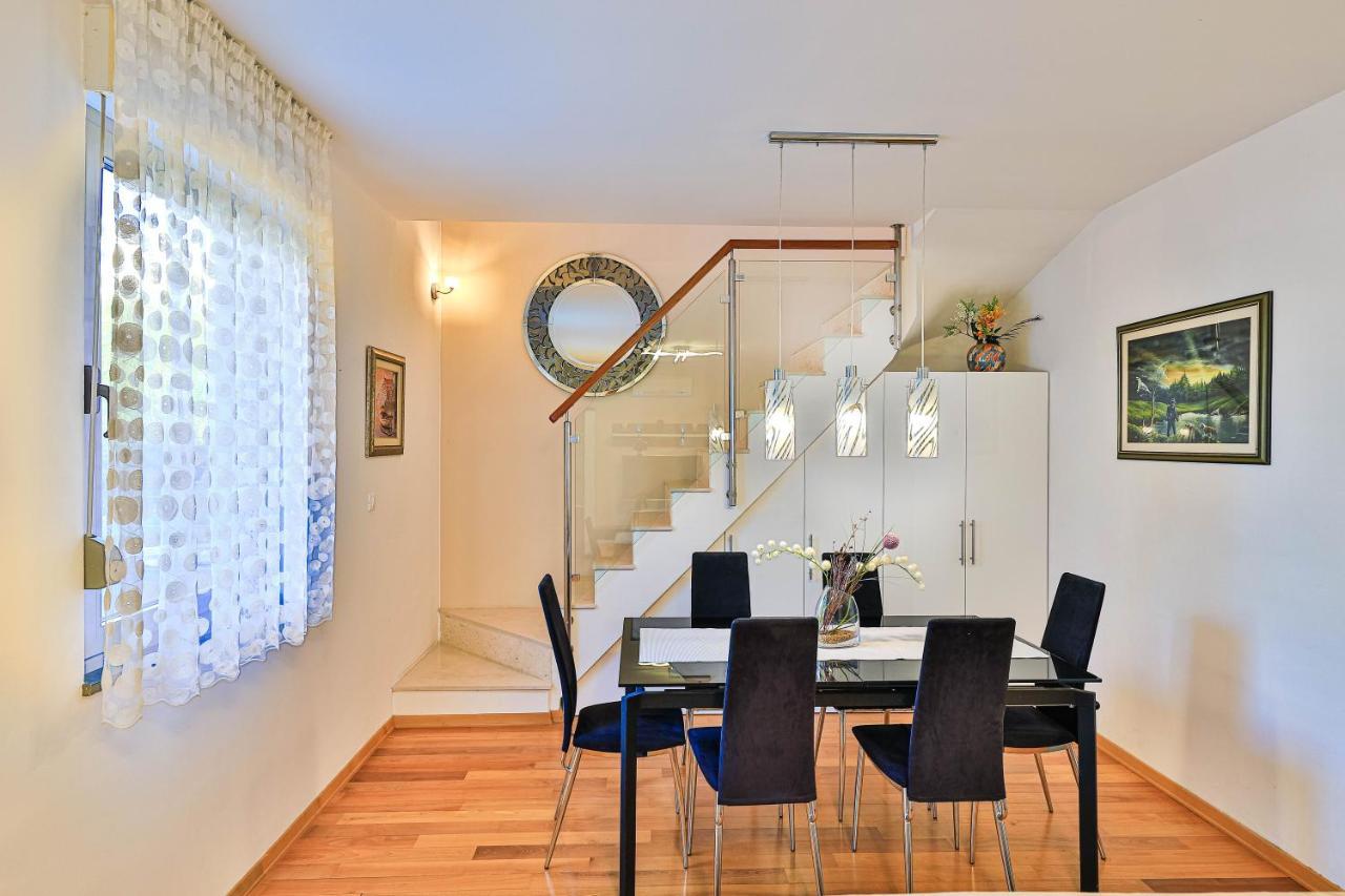 Apartman Toni Apartment Сплит Екстериор снимка