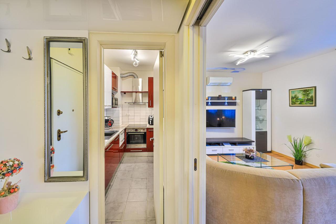Apartman Toni Apartment Сплит Екстериор снимка