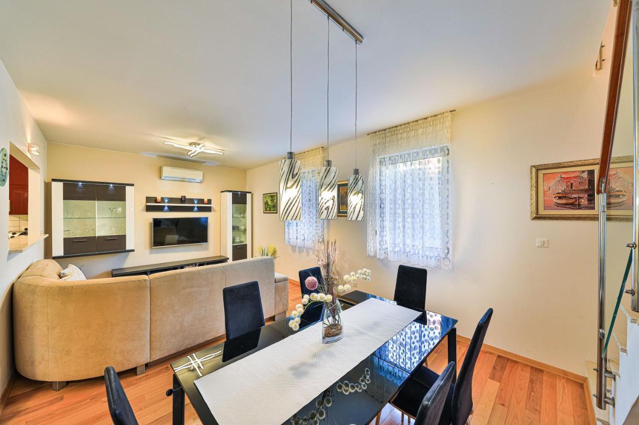 Apartman Toni Apartment Сплит Екстериор снимка